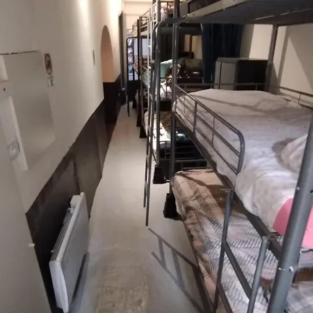Apartment Dortoir En Partage Lit Individuel *